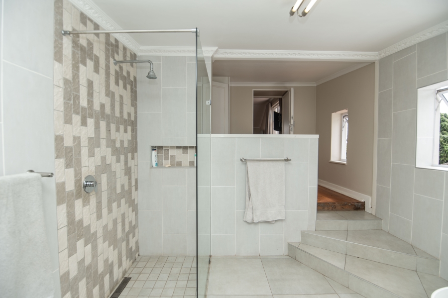 4 Bedroom Property for Sale in Summerstrand Eastern Cape